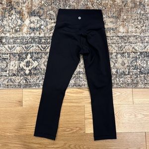 Lululemon Wunder Under Luxtreme Hi-Rise 7/8 Tight Black size 2 EUC